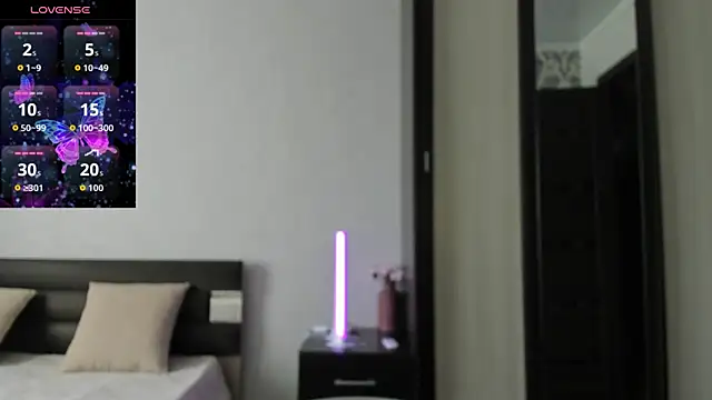 Polly Skil online show from 03-08-26, 10:51