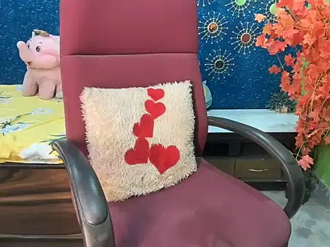 Snapshot of Brown-beauty chatting on 07-19-26, 02:58 Brown-beauty online show from 07-19-26, 02:58