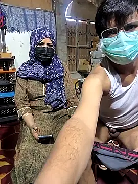 Snapshot of Babu1988UP chatting on 02-11-26, 10:59 Babu1988UP online show from 02-11-26, 10:59