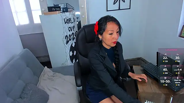 loretta fraser online show from 06-18-26, 12:43