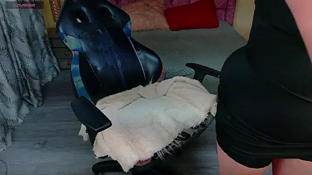 Snapshot of keileen_luna chatting on 02-26-26, 09:04 keileen luna online show from 02-26-26, 09:04