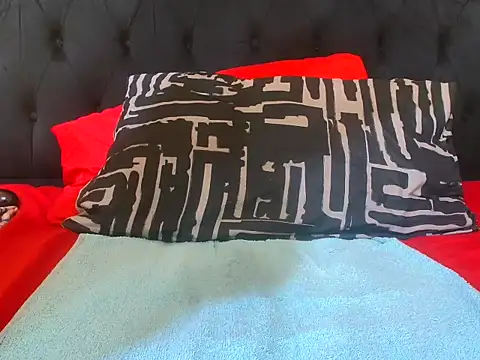 SexyPureFire001 online show from 01-17-26, 06:39