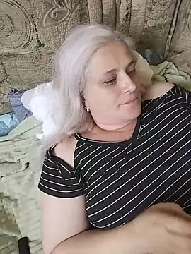 Snapshot of NyushaLollipop chatting on 08-01-26, 02:15 NyushaLollipop online show from 08-01-26, 02:15