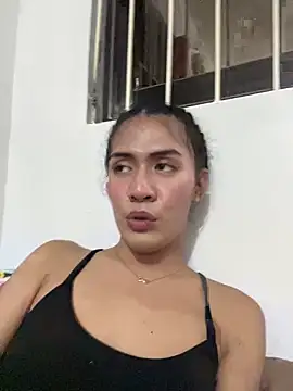 Snapshot of MadySmith chatting on 01-14-26, 02:42 MadySmith online show from 01-14-26, 02:42