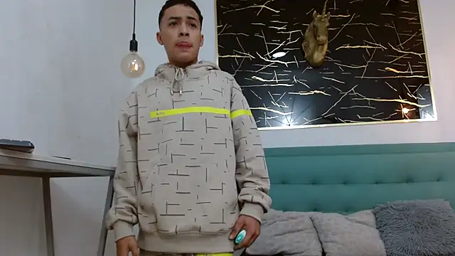 Snapshot of MarcusLux_ chatting on 01-15-26, 11:46 MarcusLux online show from 01-15-26, 11:46