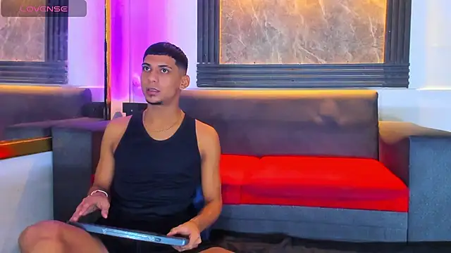 ALEX KEITH26 online show from 04-17-26, 11:46