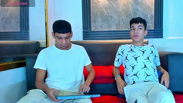 ALEX KEITH26 online show from 04-09-26, 12:11