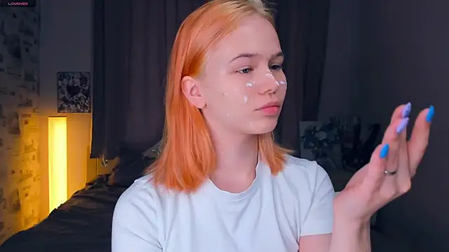 Snapshot of OwlLynn chatting on 02-08-26, 08:34 OwlLynn online show from 02-08-26, 08:34