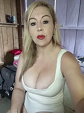 SofiaMilfx69 online show from 04-11-26, 12:09