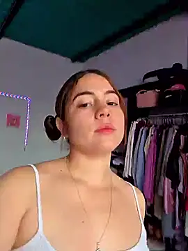 dani ferreer1 online show from 04-28-26, 09:30