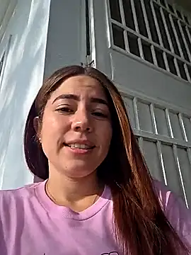 Snapshot of dani_ferreer1 chatting on 06-21-26, 08:58 dani ferreer1 online show from 06-21-26, 08:58