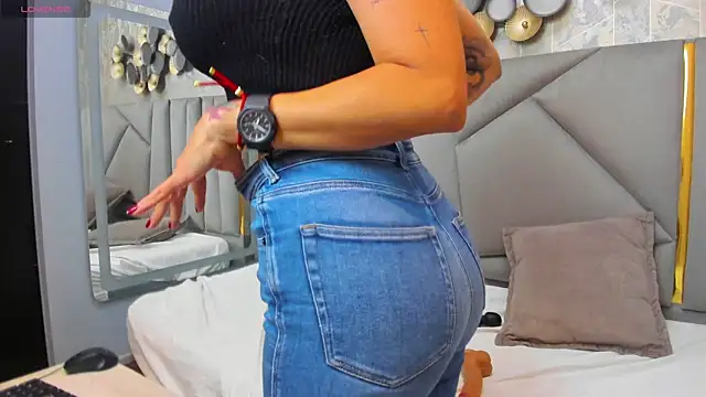 Gabby santos  online show from 04-02-26, 11:50