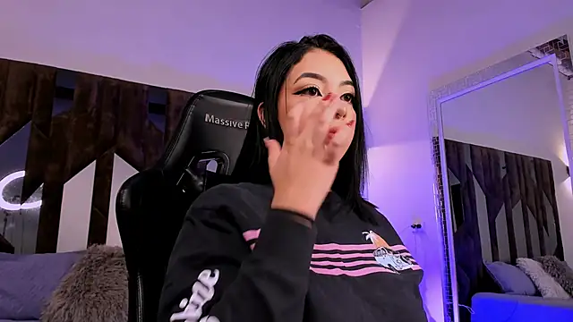 Mila laurent1 online show from 02-05-26, 08:04