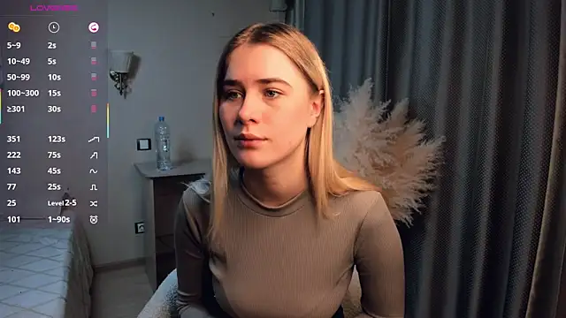 LuanaFincel online show from 02-04-26, 01:11