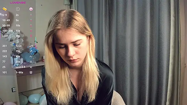 LuanaFincel online show from 02-15-26, 01:06