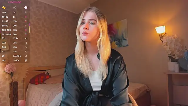 LuanaFincel online show from 02-19-26, 01:13