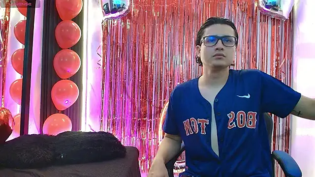 Danner Alaia online show from 02-13-26, 08:53