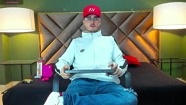 Salvattore Muller online show from 02-28-26, 11:48