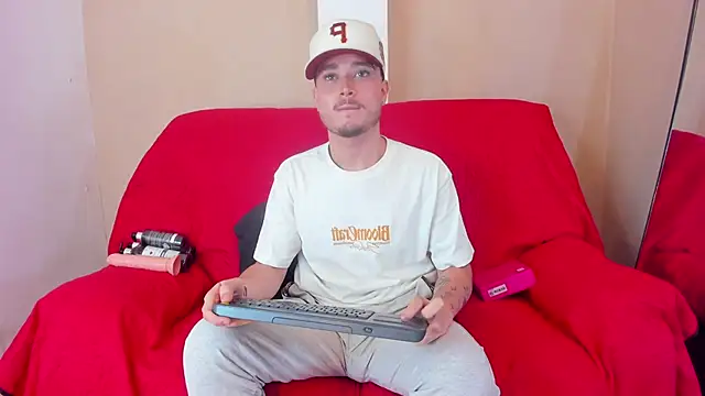 Salvattore Muller online show from 04-09-26, 05:41