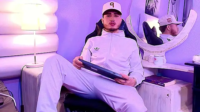 Salvattore Muller online show from 02-07-26, 07:44