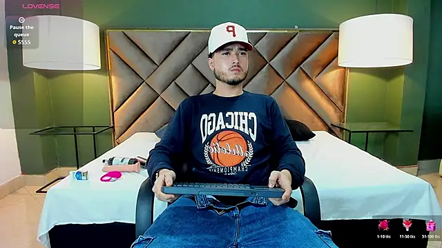 Salvattore Muller online show from 03-23-26, 08:52