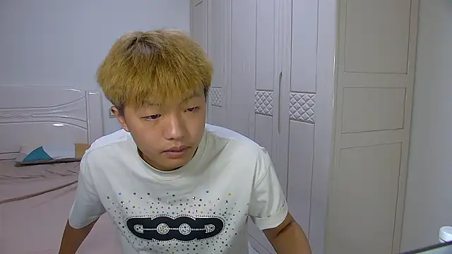 Chocolates-001 online show from 03-14-26, 05:24