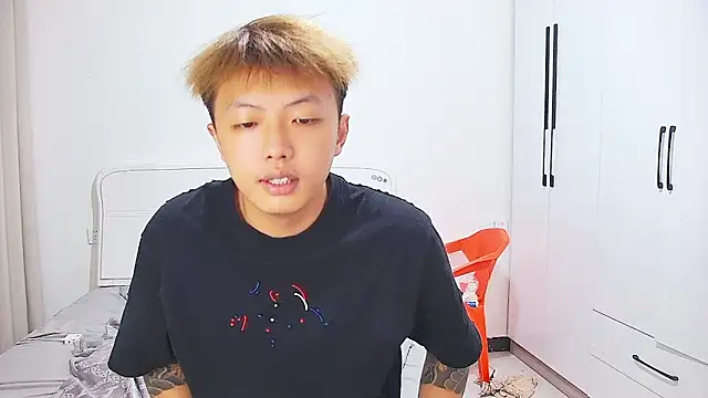 Chocolates-001 online show from 06-11-26, 03:53