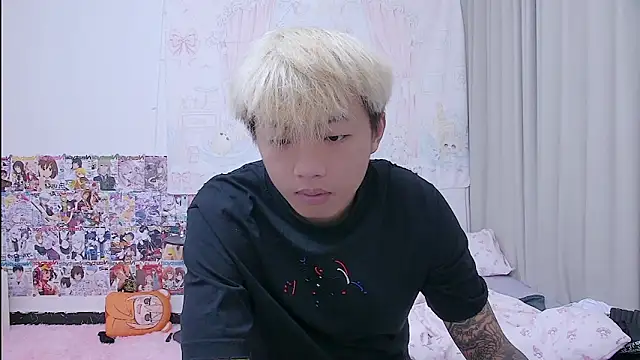 Chocolates-001 online show from 04-20-26, 11:57