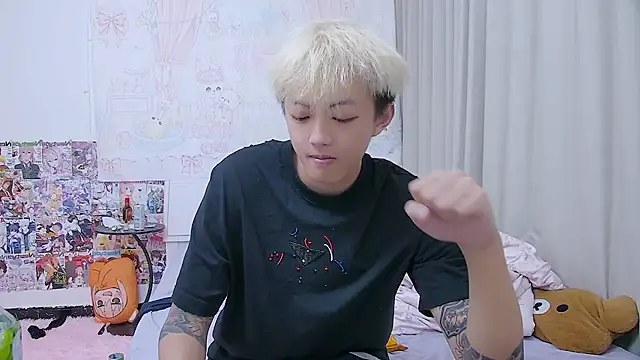 Chocolates-001 online show from 04-19-26, 11:44