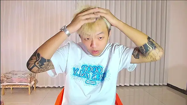 Chocolates-001 online show from 04-10-26, 11:50