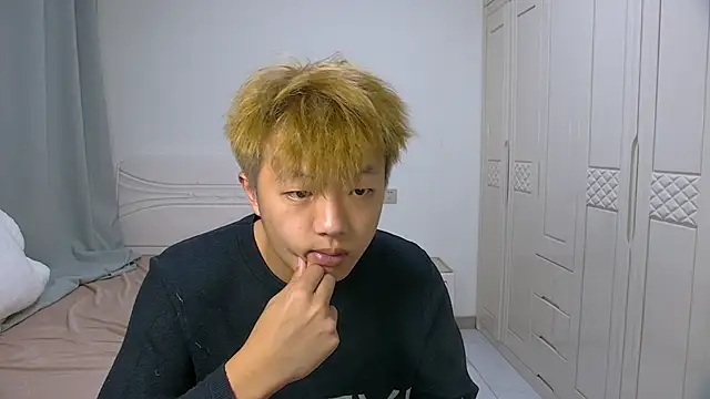 Chocolates-001 online show from 02-18-26, 11:17