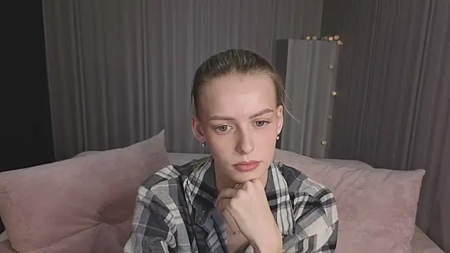 kittie like18 online show from 02-05-26, 01:12