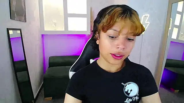 melodyy as online show from 04-08-26, 12:39