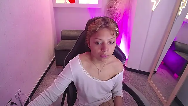 melodyy as online show from 02-13-26, 01:44