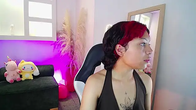 melodyy as online show from 05-07-26, 01:03