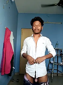 Snapshot of stylee_satheesh chatting on 06-23-26, 04:21 stylee satheesh online show from 06-23-26, 04:21