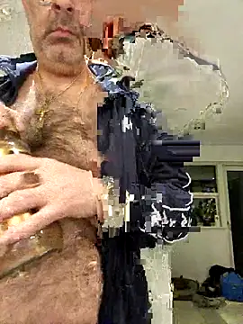 Snapshot of GayThug81 chatting on 01-14-26, 06:06 GayThug81 online show from 01-14-26, 06:06