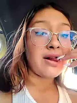 TatiJx Pink online show from 02-10-26, 12:04