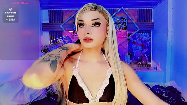 Lisa sparkleee online show from 04-25-26, 03:09