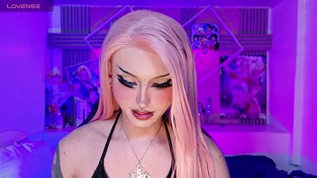 Lisa sparkleee online show from 05-30-26, 03:17