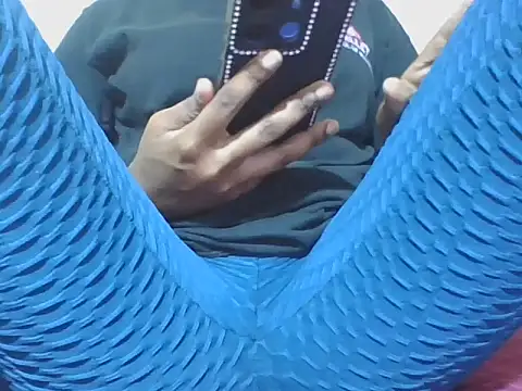 Snapshot of Littlemistress24 chatting on 02-24-26, 06:09 Littlemistress24 online show from 02-24-26, 06:09