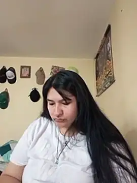 LauraHorny69 online show from 05-30-26, 04:01