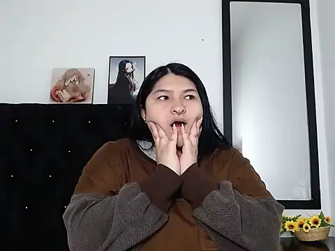 LauraHorny69 online show from 03-12-26, 01:15