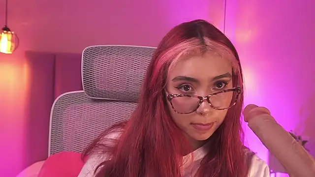 Dakota velvet  online show from 03-22-26, 12:07