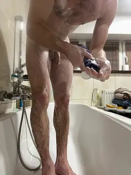 DarkAnon22 online show from 01-15-26, 05:49