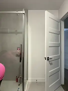 icelyne 2001 online show from 02-14-26, 08:42