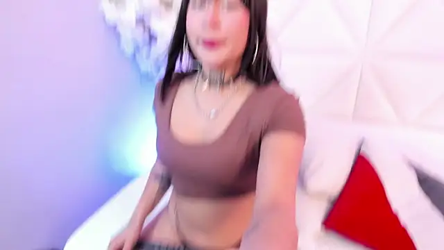 Adhara Vil online show from 02-24-26, 08:21