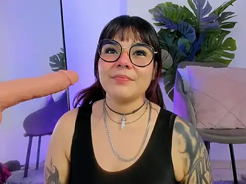 Dakota-bluu online show from 02-17-26, 03:20