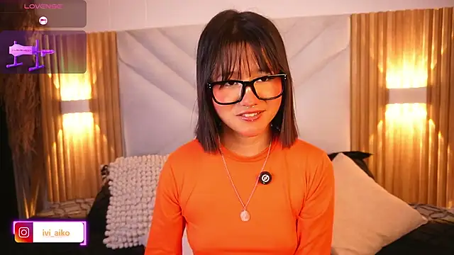 Snapshot of Ivi_Aiko chatting on 05-06-26, 11:31 Ivi Aiko online show from 05-06-26, 11:31
