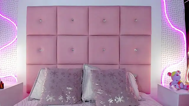 SAMMYLEWISMD online show from 03-24-26, 03:28